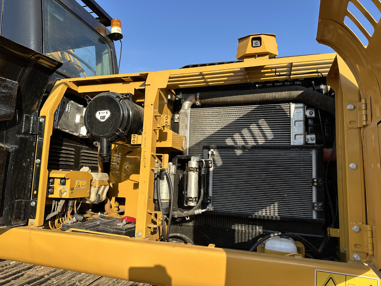 Excavadora de cadenas CATERPILLAR 320DL: foto 9