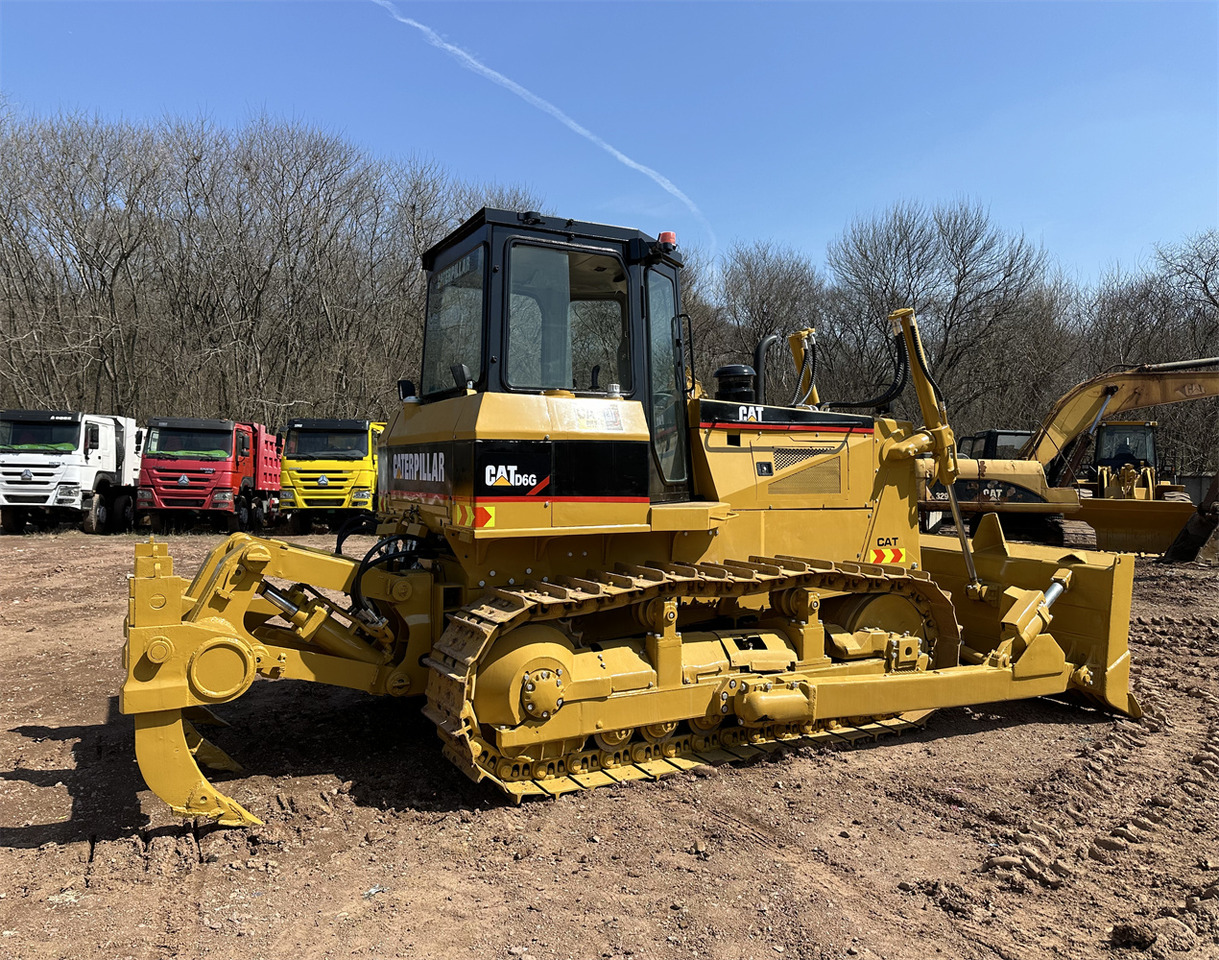 CATERPILLAR D6G - Excavadora: foto 1 CATERPILLAR D6G - Excavadora: foto 1