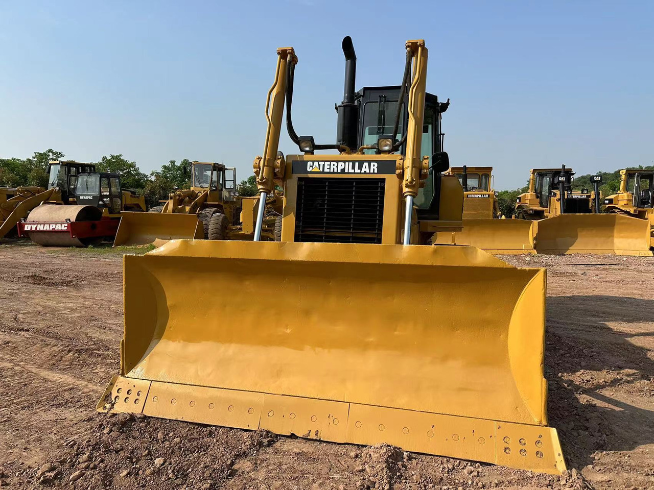 CATERPILLAR D6G Crawler Dozer - Bulldozer: foto 2 CATERPILLAR D6G Crawler Dozer - Bulldozer: foto 2