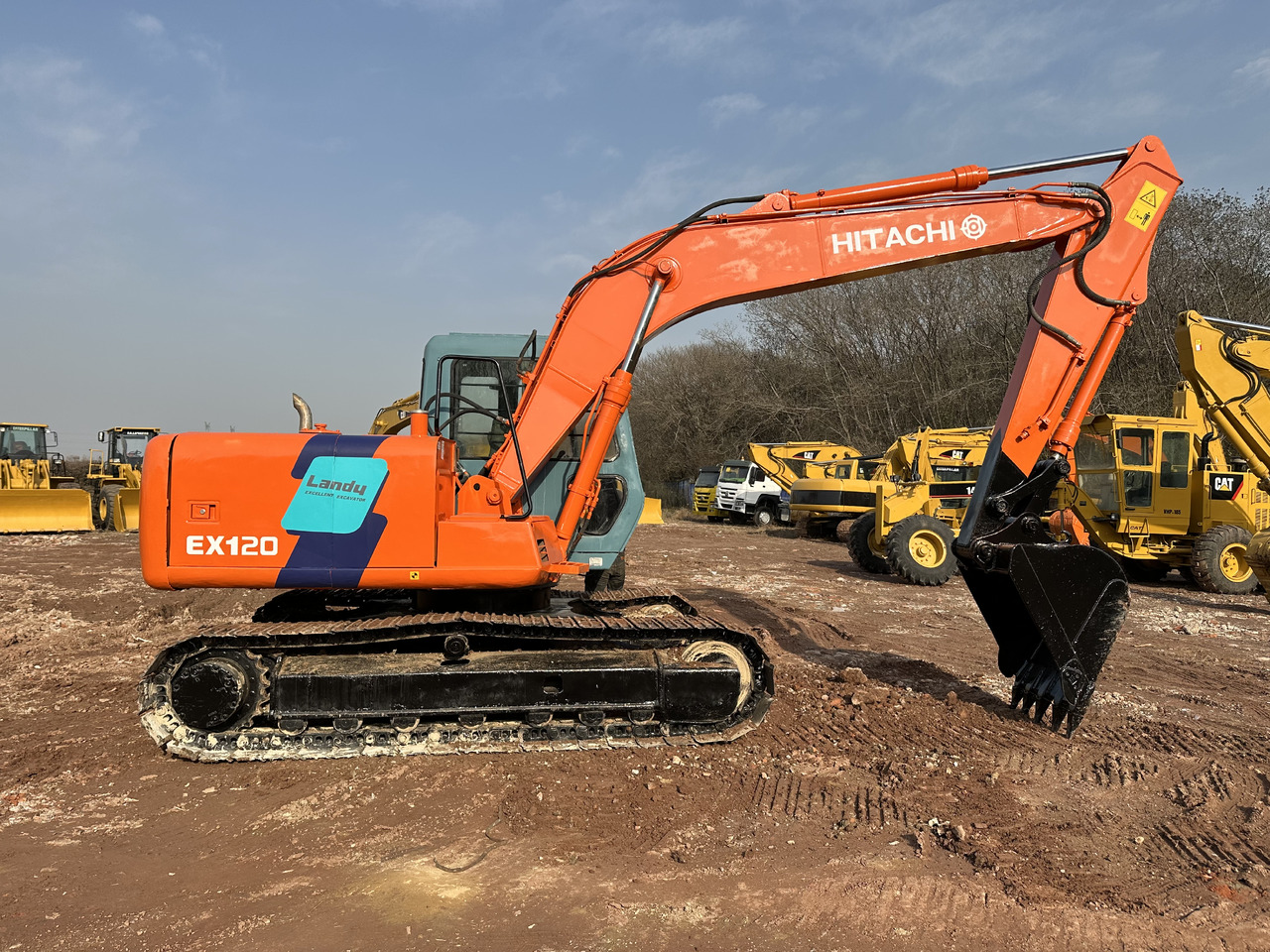 HITACHI EX120 - Excavadora de cadenas: foto 5 HITACHI EX120 - Excavadora de cadenas: foto 5