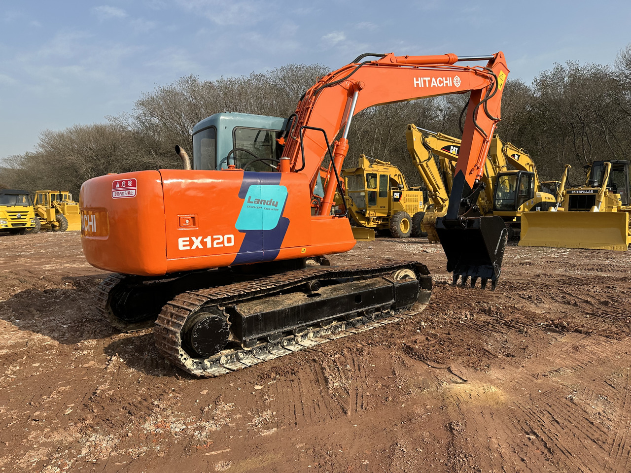 HITACHI EX120 - Excavadora de cadenas: foto 2 HITACHI EX120 - Excavadora de cadenas: foto 2