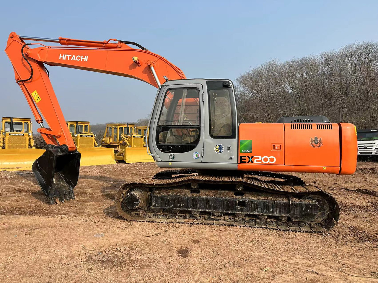 HITACHI EX200 - Excavadora de cadenas: foto 1 HITACHI EX200 - Excavadora de cadenas: foto 1