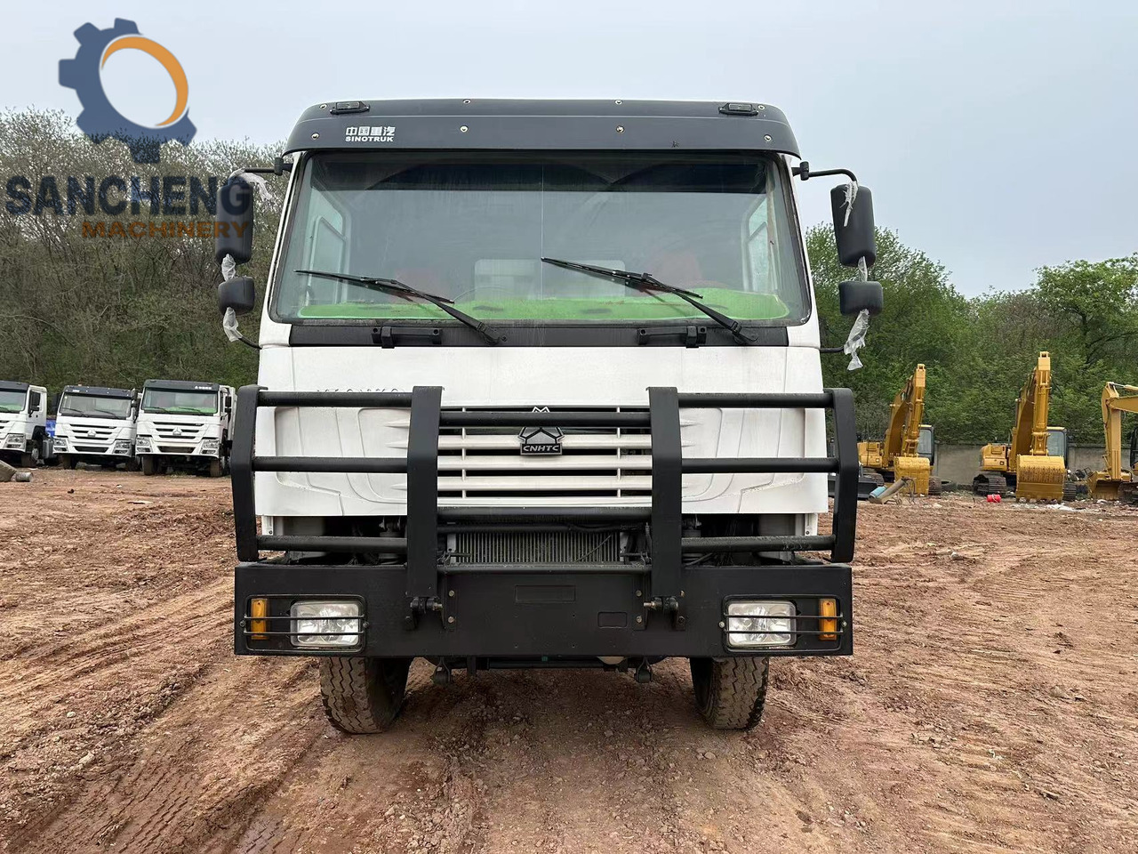 SINOTRUK HOWO 371 with Bumper - Camión volquete: foto 5 SINOTRUK HOWO 371 with Bumper - Camión volquete: foto 5