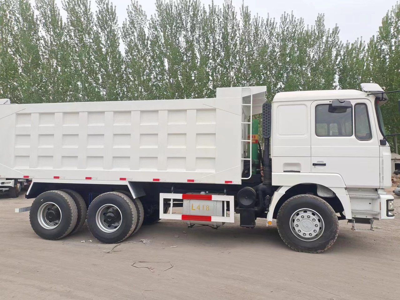 Shacman F3000 Dump Truck - Camión volquete: foto 4 Shacman F3000 Dump Truck - Camión volquete: foto 4