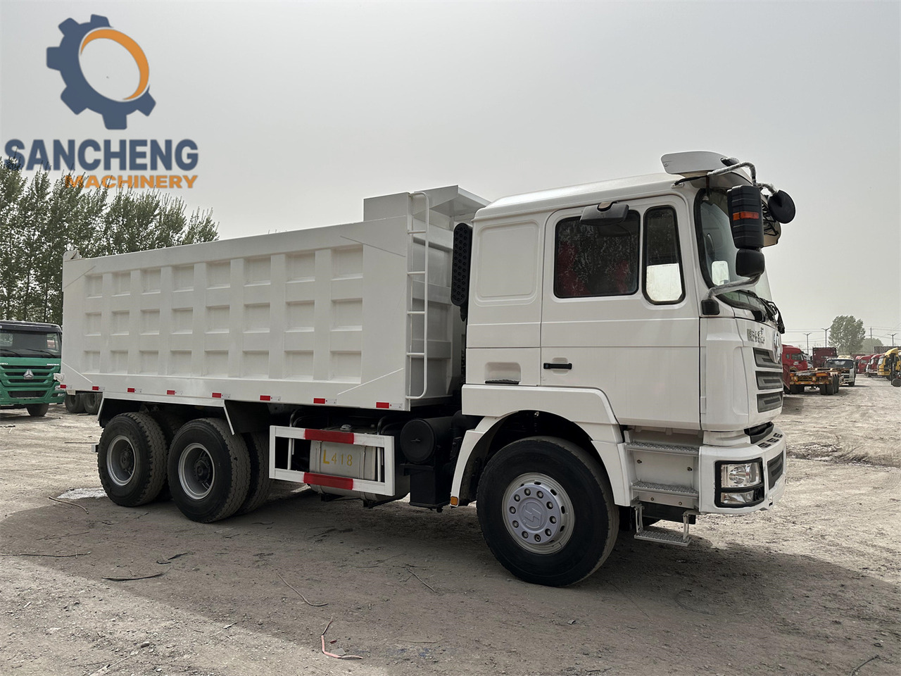 Shacman F3000 Dump truck - Camión volquete: foto 2 Shacman F3000 Dump truck - Camión volquete: foto 2