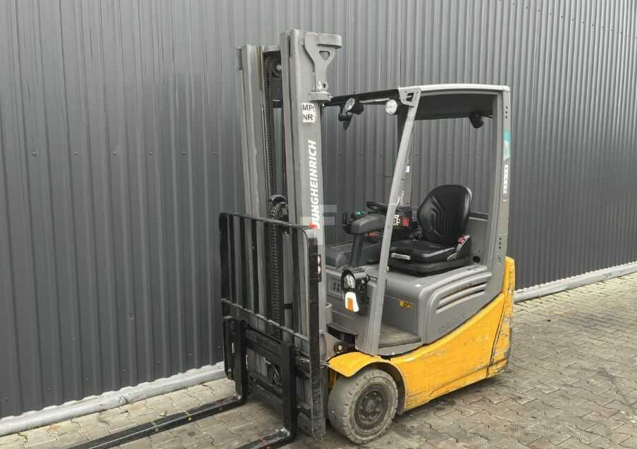 Jungheinrich EFG215 - Carretilla elevadora eléctrica: foto 1 Jungheinrich EFG215 - Carretilla elevadora eléctrica: foto 1