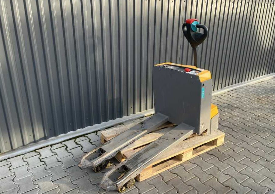 Jungheinrich EJEM13 - Transpaleta: foto 1 Jungheinrich EJEM13 - Transpaleta: foto 1