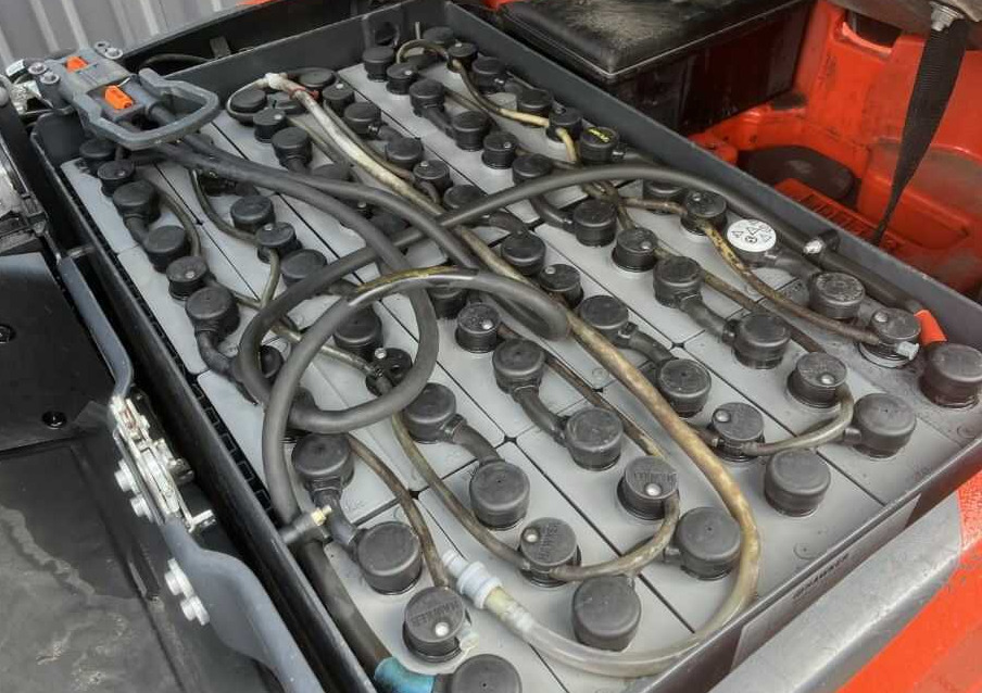 Carretilla elevadora eléctrica Linde E14-02: foto 6