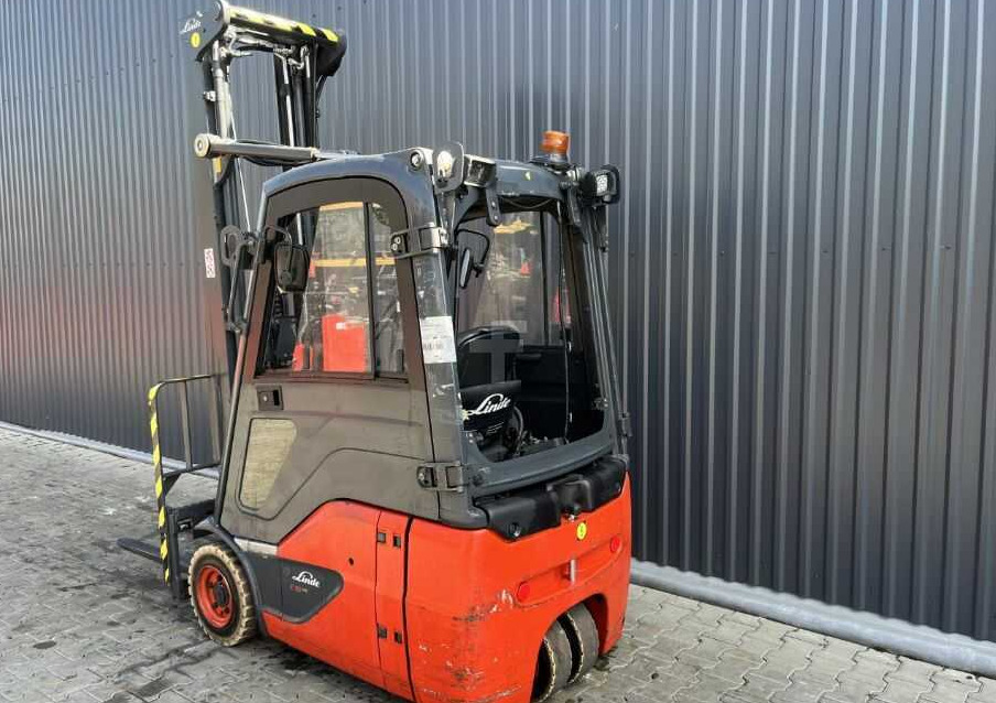 Linde E15-02 - Carretilla elevadora eléctrica: foto 3 Linde E15-02 - Carretilla elevadora eléctrica: foto 3