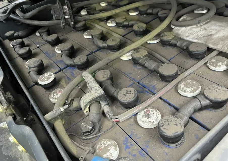 Linde E16-02 - Carretilla elevadora eléctrica: foto 3 Linde E16-02 - Carretilla elevadora eléctrica: foto 3