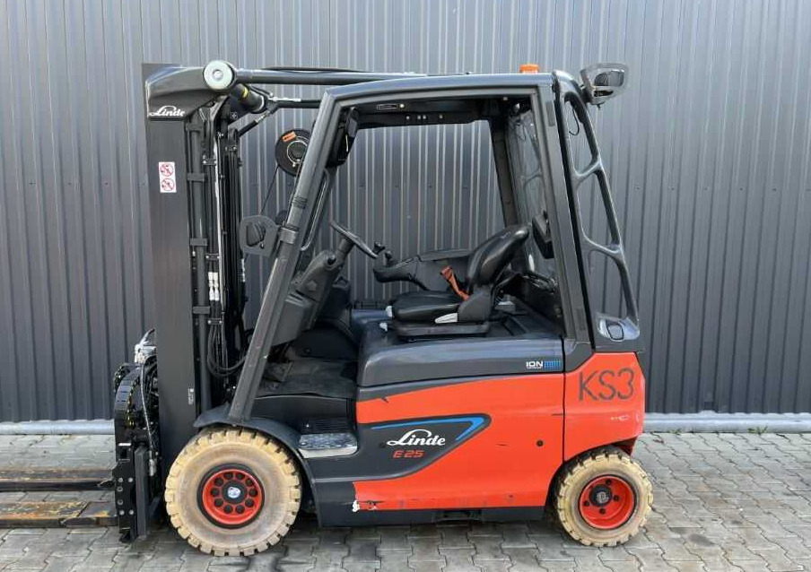 Linde E25-01 - Carretilla elevadora eléctrica: foto 2 Linde E25-01 - Carretilla elevadora eléctrica: foto 2