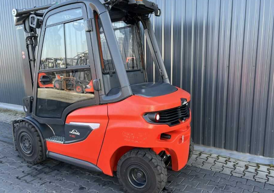 Linde H30D-01 - Carretilla elevadora diésel: foto 3 Linde H30D-01 - Carretilla elevadora diésel: foto 3