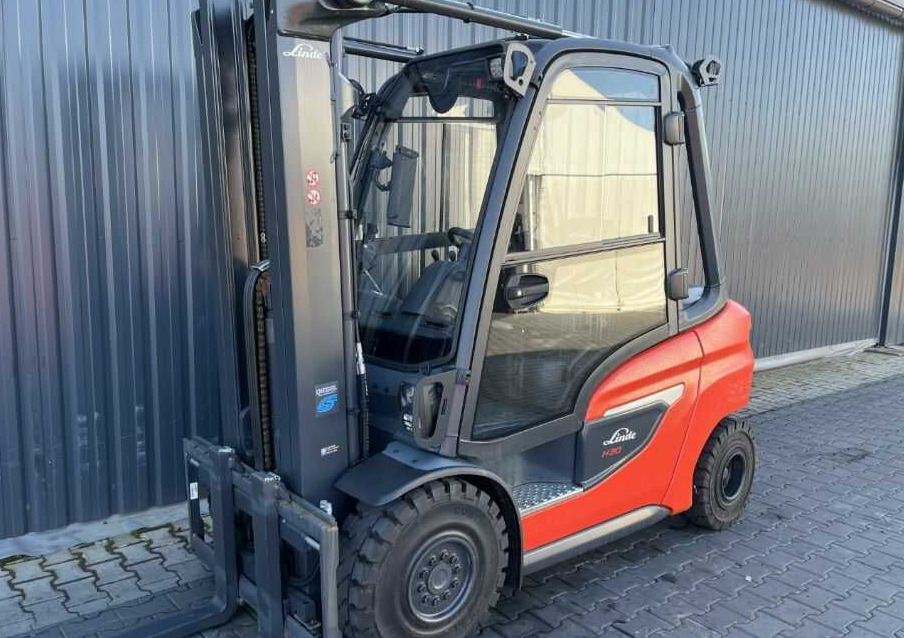 Linde H30D-01 - Carretilla elevadora diésel: foto 1 Linde H30D-01 - Carretilla elevadora diésel: foto 1