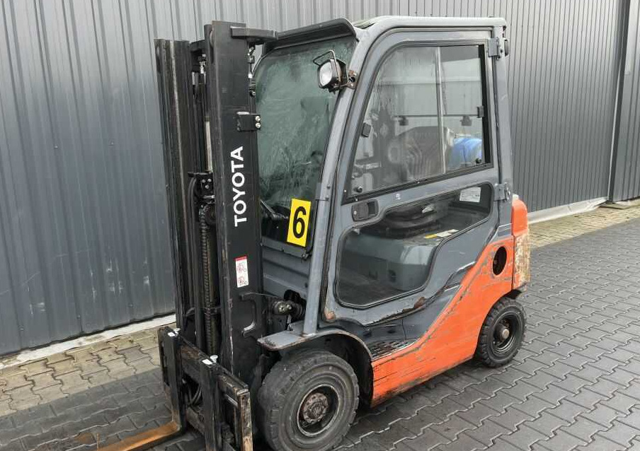 Toyota 8FGF15 - Carretilla elevadora de gas: foto 1 Toyota 8FGF15 - Carretilla elevadora de gas: foto 1