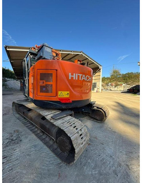Hitachi ZX225USLC-6 - Excavadora: foto 1 Hitachi ZX225USLC-6 - Excavadora: foto 1
