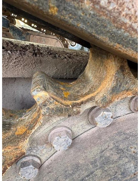 Hitachi ZX650LCH - Excavadora de cadenas: foto 2 Hitachi ZX650LCH - Excavadora de cadenas: foto 2