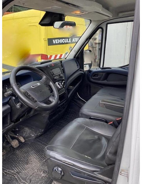 Iveco 35C18 - Camión volquete: foto 2 Iveco 35C18 - Camión volquete: foto 2