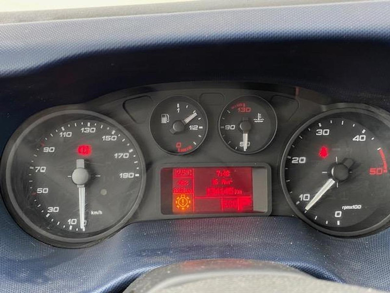 Iveco 35C18 - Camión volquete: foto 1 Iveco 35C18 - Camión volquete: foto 1