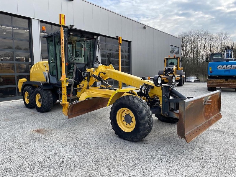 New Holland F106.6 - Grader: foto 2 New Holland F106.6 - Grader: foto 2