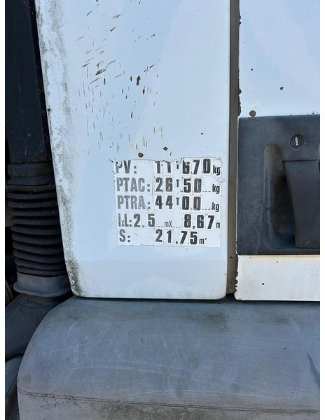 Camión cisterna Renault 320: foto 10 Camión cisterna Renault 320: foto 10