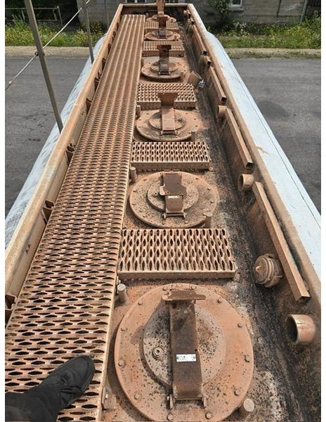 Camión cisterna Renault 320: foto 7 Camión cisterna Renault 320: foto 7