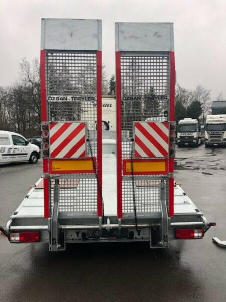 2 Axle Lowloader - Semirremolque góndola rebajadas: foto 4 2 Axle Lowloader - Semirremolque góndola rebajadas: foto 4