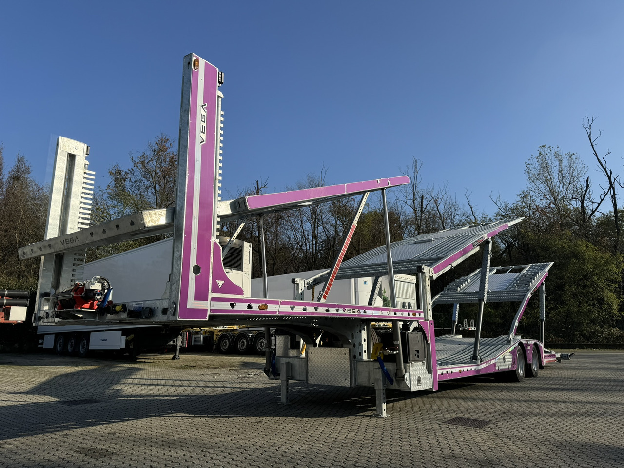Vega Trailer 2 Axle Jeep Transporter (Vehicles) - Semirremolque portavehículos: foto 2 Vega Trailer 2 Axle Jeep Transporter (Vehicles) - Semirremolque portavehículos: foto 2
