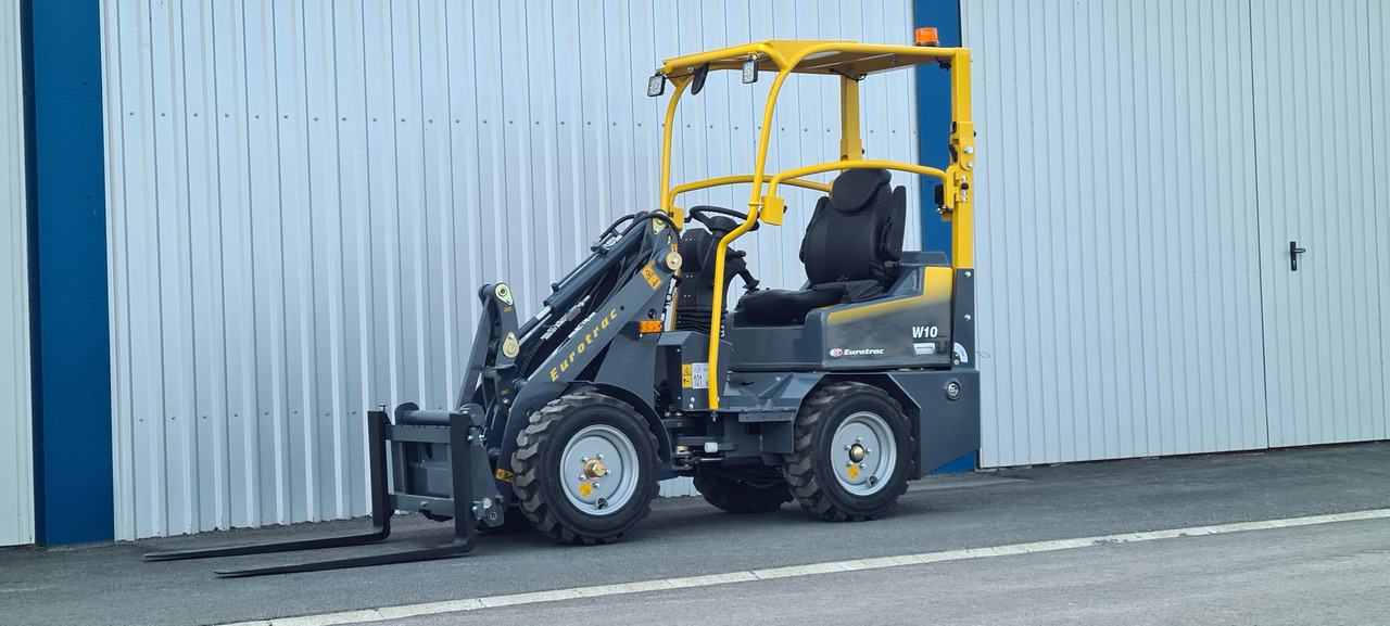 Eurotrac W10 Radlader Hoflader - Cargadora articulada: foto 1 Eurotrac W10 Radlader Hoflader - Cargadora articulada: foto 1