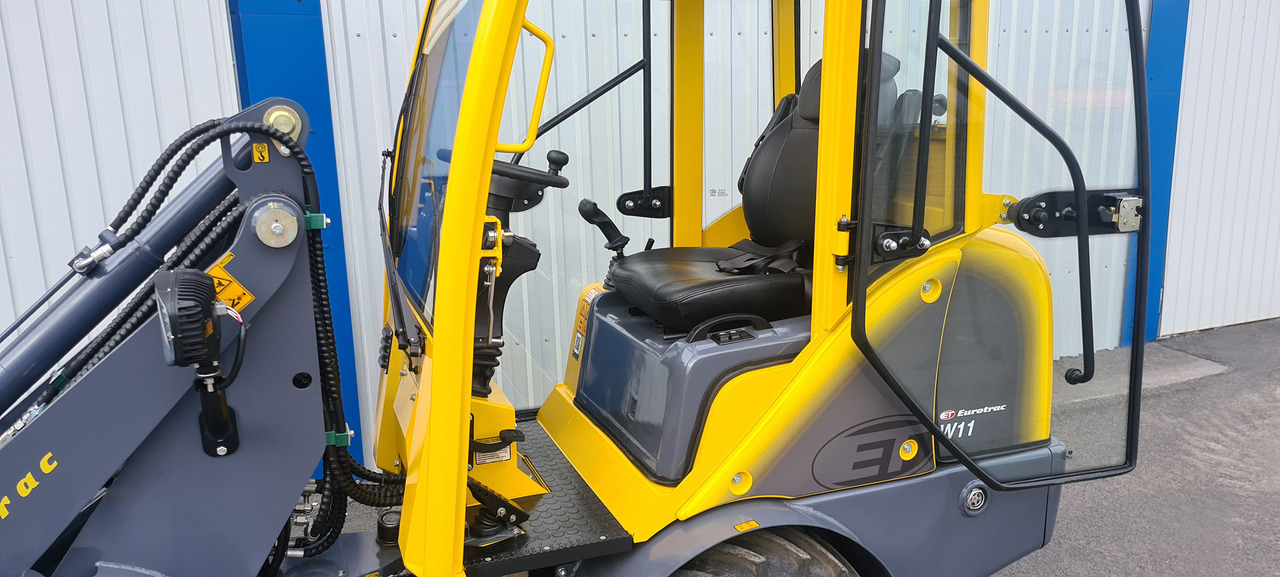 Eurotrac W11 Radlader Hoflader - Cargadora articulada: foto 4 Eurotrac W11 Radlader Hoflader - Cargadora articulada: foto 4