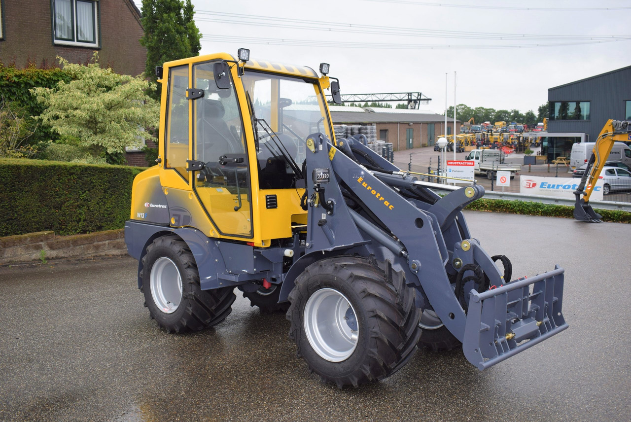 Eurotrac W13 Radlader Hoflader - Cargadora articulada: foto 4 Eurotrac W13 Radlader Hoflader - Cargadora articulada: foto 4