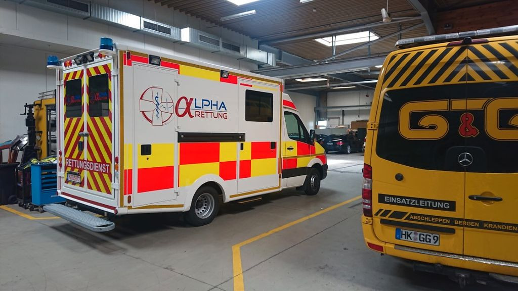 Mercedes-Benz Sprinter 519 ATM 0 KM WAS Koffer Mercedes-Benz Sprinter 519 ATM 0 KM WAS Koffer - Ambulancia: foto 1 Mercedes-Benz Sprinter 519 ATM 0 KM WAS Koffer Mercedes-Benz Sprinter 519 ATM 0 KM WAS Koffer - Ambulancia: foto 1