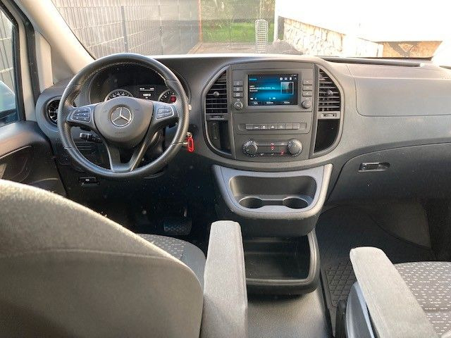 Furgoneta de pasajeros Mercedes-Benz Vito Mixto 116 CDI RWD kompakt: foto 13 Furgoneta de pasajeros Mercedes-Benz Vito Mixto 116 CDI RWD kompakt: foto 13