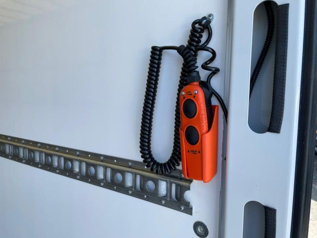 Camión caja cerrada Iveco Eurocargo ML160E32 /P Euro6 Klima AHK Luftfeder: foto 7