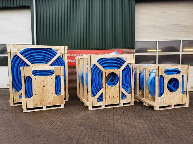 Grote voorraad nieuwe sleepslangen 4" - Nieuw - Implemento para Maquinaria agrícola: foto 1 Grote voorraad nieuwe sleepslangen 4" - Nieuw - Implemento para Maquinaria agrícola: foto 1