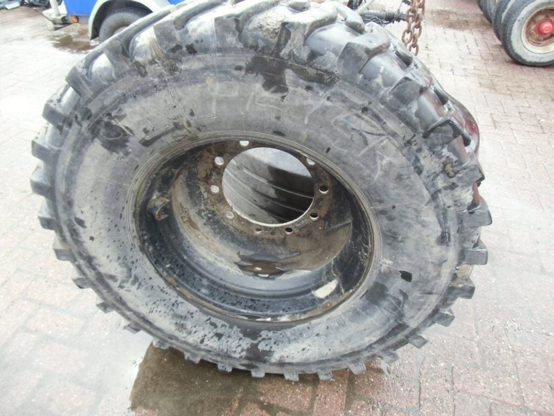 Onbekend Kraanband - Neumáticos y llantas: foto 1 Onbekend Kraanband - Neumáticos y llantas: foto 1