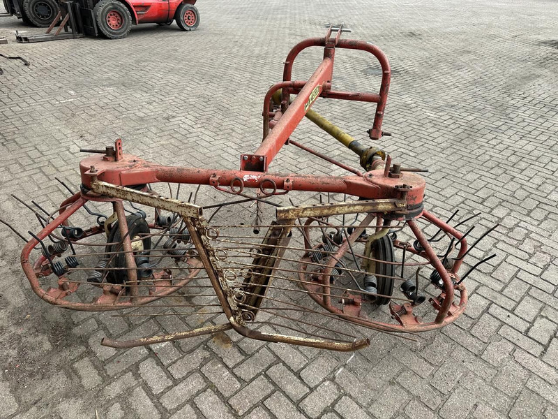 PZ Strela - Gebruikt - Henificadora: foto 5 PZ Strela - Gebruikt - Henificadora: foto 5