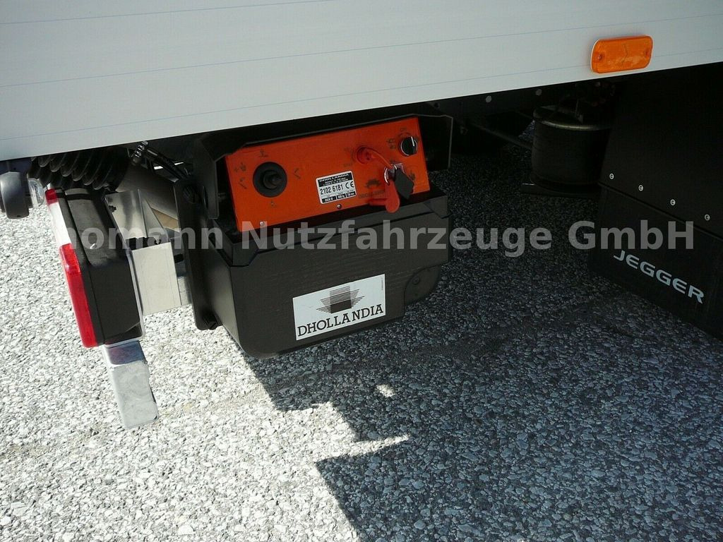 Furgoneta caja cerrada nuevo Iveco Daily 70C18H Koffer LBW Klimaaut. Iveco Daily 70C18H Koffer LBW Klimaaut.: foto 12 Furgoneta caja cerrada nuevo Iveco Daily 70C18H Koffer LBW Klimaaut. Iveco Daily 70C18H Koffer LBW Klimaaut.: foto 12