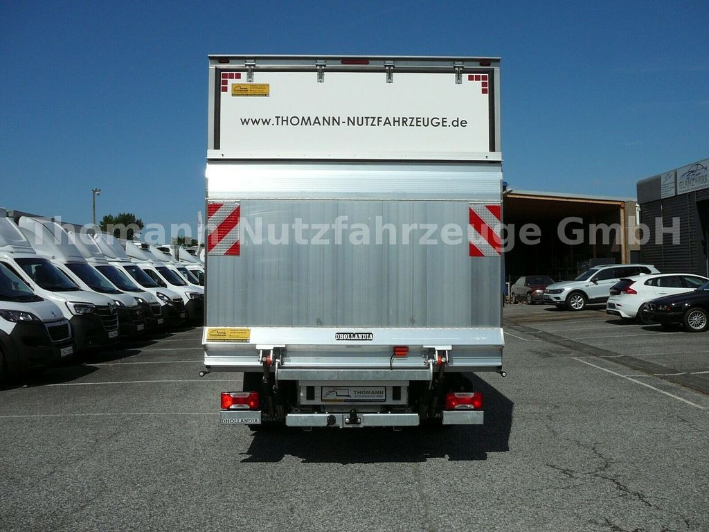 Foto del interior 1: Furgoneta caja cerrada nuevo Iveco Daily 70C18H Koffer LBW Klimaaut. Iveco Daily 70C18H Koffer LBW Klimaaut. Foto del interior 1: Furgoneta caja cerrada nuevo Iveco Daily 70C18H Koffer LBW Klimaaut. Iveco Daily 70C18H Koffer LBW Klimaaut.