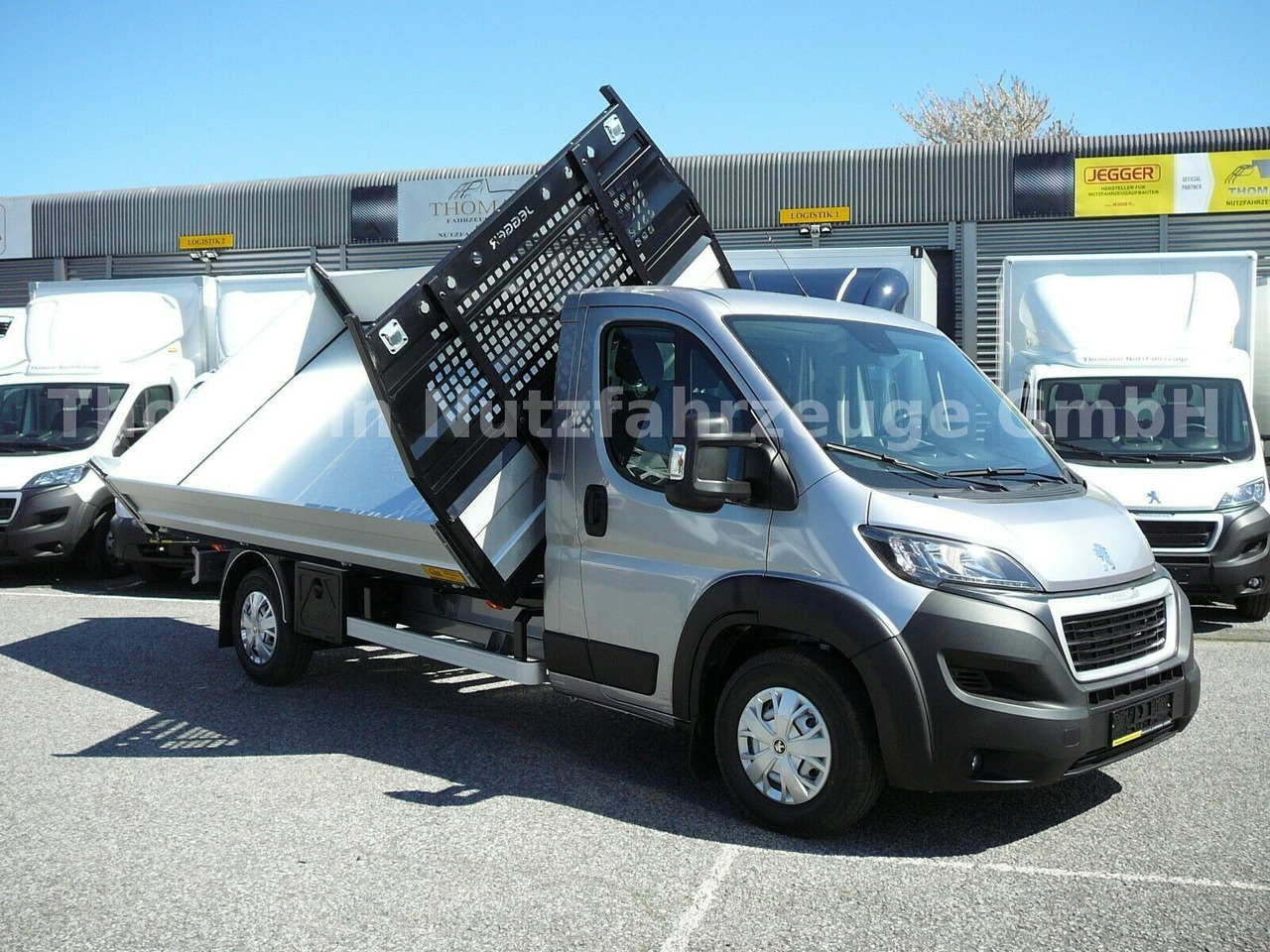 Peugeot Boxer Pritsche 3 Seiten Kipper Premiumaufbau Peugeot Boxer Pritsche 3 Seiten Kipper Premiumaufbau - Furgoneta basculante: foto 4 Peugeot Boxer Pritsche 3 Seiten Kipper Premiumaufbau Peugeot Boxer Pritsche 3 Seiten Kipper Premiumaufbau - Furgoneta basculante: foto 4