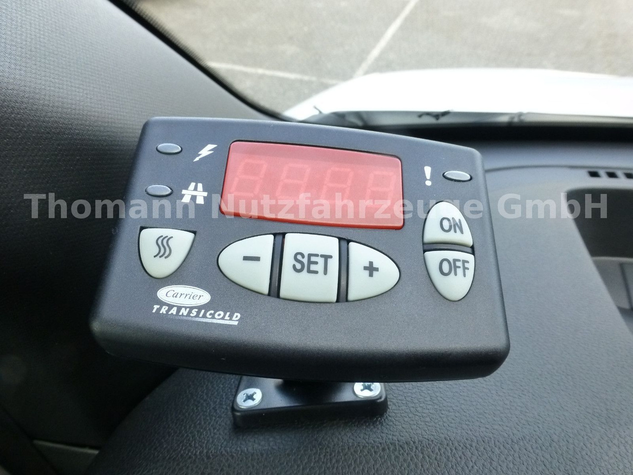 Furgoneta frigorifica Renault NEW Master Kühlkastenwagen Xarios 300 GH: foto 22