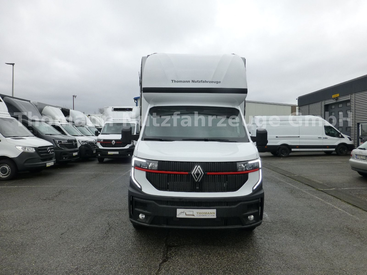 Renault NEW Master Pritsche Plane Schlafkabine - Furgoneta con lona: foto 4 Renault NEW Master Pritsche Plane Schlafkabine - Furgoneta con lona: foto 4