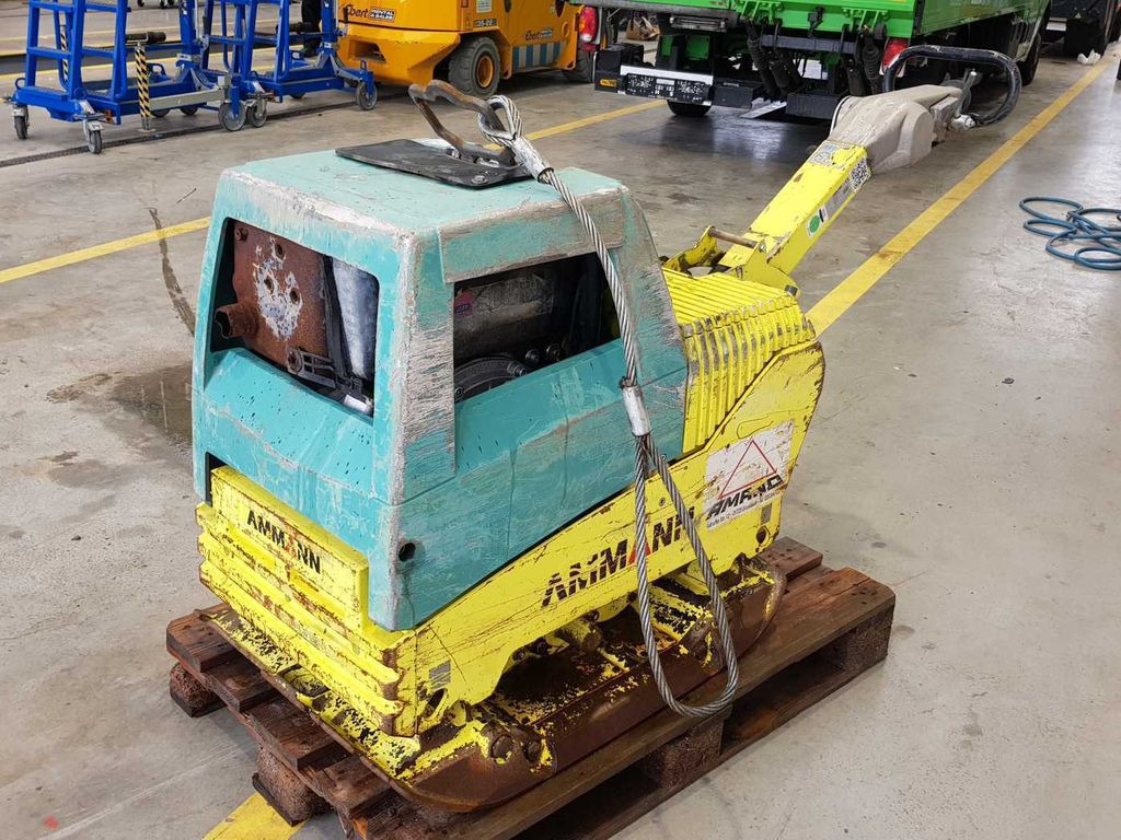 Ammann APH 6530 Rüttelplatte / 539kg / 2018 / Diesel Ammann APH 6530 Rüttelplatte / 539kg / 2018 / Diesel - Plancha reversible: foto 5 Ammann APH 6530 Rüttelplatte / 539kg / 2018 / Diesel Ammann APH 6530 Rüttelplatte / 539kg / 2018 / Diesel - Plancha reversible: foto 5