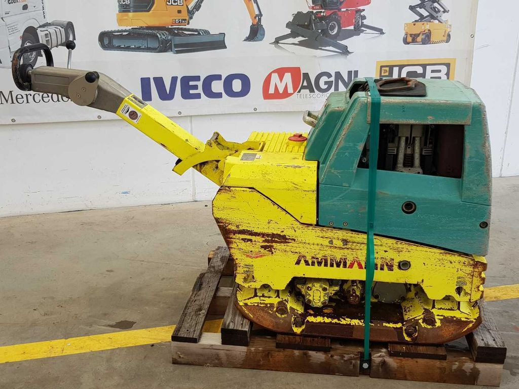 Ammann APH 6530 Rüttelplatte / 539kg / 2018 / Diesel Ammann APH 6530 Rüttelplatte / 539kg / 2018 / Diesel - Plancha reversible: foto 3 Ammann APH 6530 Rüttelplatte / 539kg / 2018 / Diesel Ammann APH 6530 Rüttelplatte / 539kg / 2018 / Diesel - Plancha reversible: foto 3