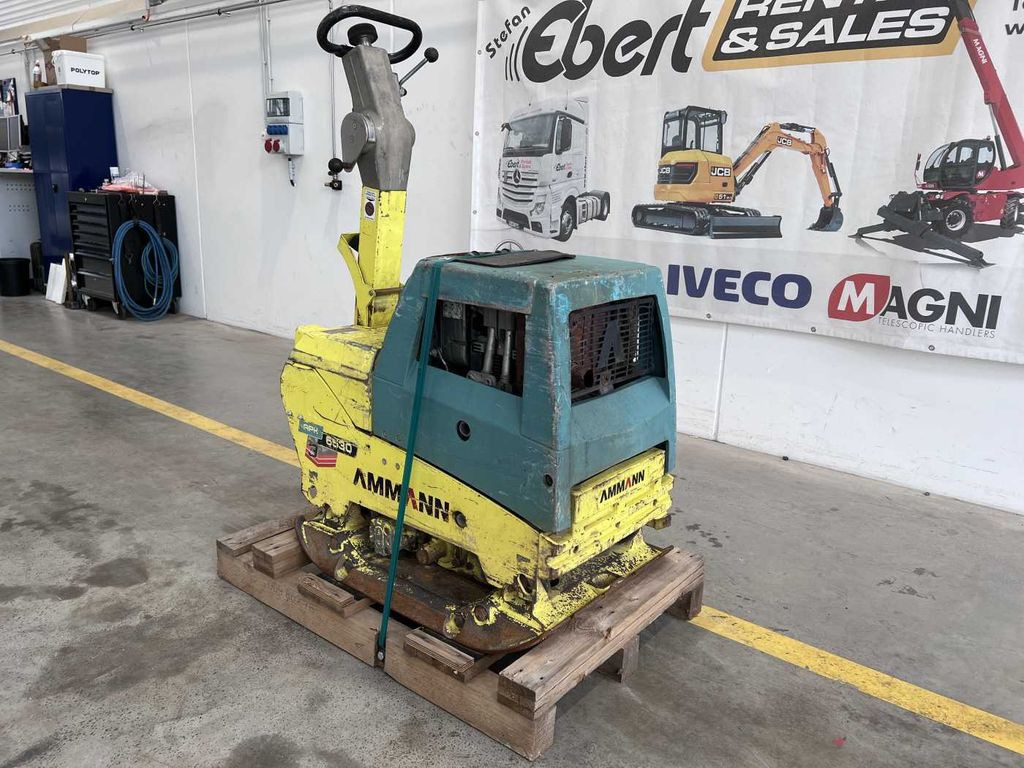 Ammann APH 6530 Rüttelplatte / 539kg / 2018 / Diesel Ammann APH 6530 Rüttelplatte / 539kg / 2018 / Diesel - Plancha reversible: foto 3 Ammann APH 6530 Rüttelplatte / 539kg / 2018 / Diesel Ammann APH 6530 Rüttelplatte / 539kg / 2018 / Diesel - Plancha reversible: foto 3