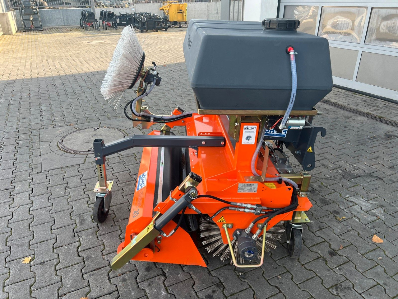 Bema 20 BK Kehrmaschine / Kramer 5040 / 2023 - Barredora cucharón: foto 5 Bema 20 BK Kehrmaschine / Kramer 5040 / 2023 - Barredora cucharón: foto 5