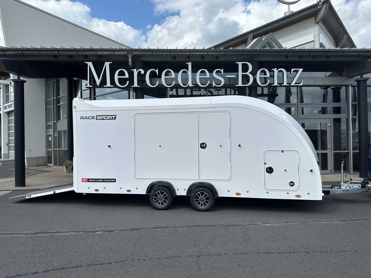 Brian James Race Sport Länge: 5,03 m / 3.000 kg - Remolque portavehículos: foto 1 Brian James Race Sport Länge: 5,03 m / 3.000 kg - Remolque portavehículos: foto 1