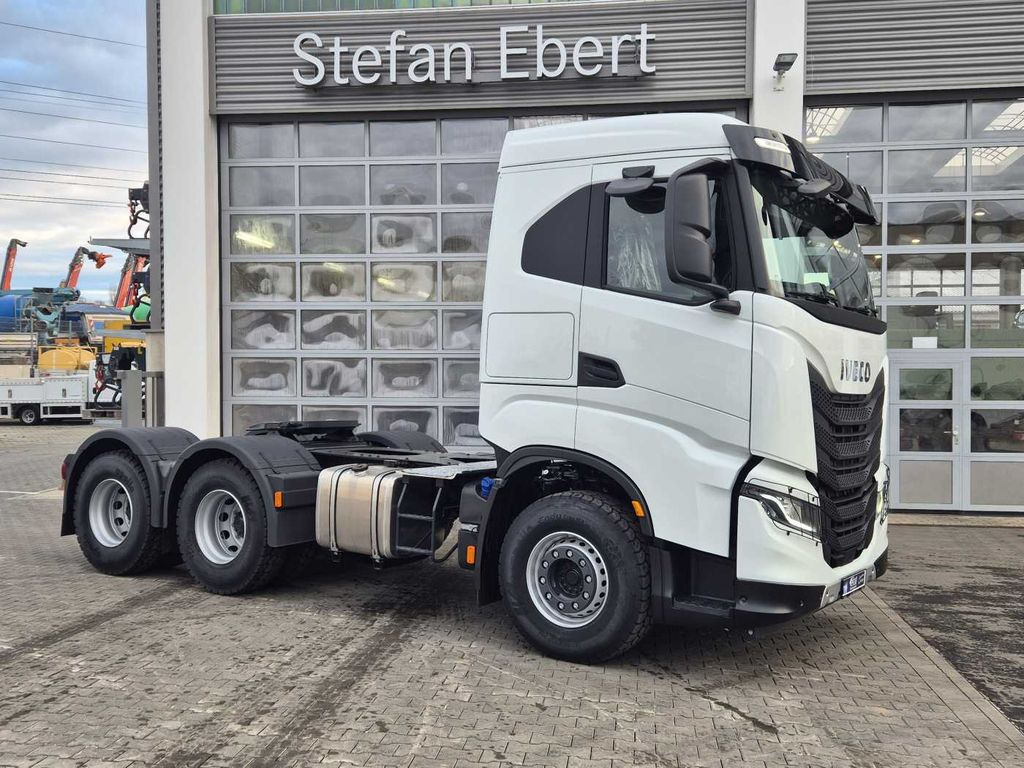 Iveco X-Way AS440X57TZ/P ON+ 6x4 Intarder Bett - Cabeza tractora: foto 4 Iveco X-Way AS440X57TZ/P ON+ 6x4 Intarder Bett - Cabeza tractora: foto 4