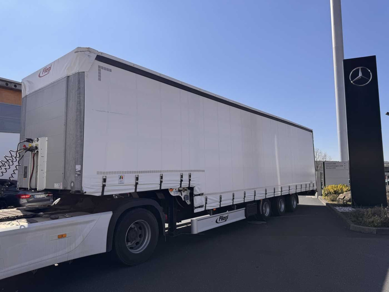Fliegl SDS 350 Schiebeplane+Verdeck XL SAF 20.900Km - Semirremolque góndola rebajadas: foto 1 Fliegl SDS 350 Schiebeplane+Verdeck XL SAF 20.900Km - Semirremolque góndola rebajadas: foto 1