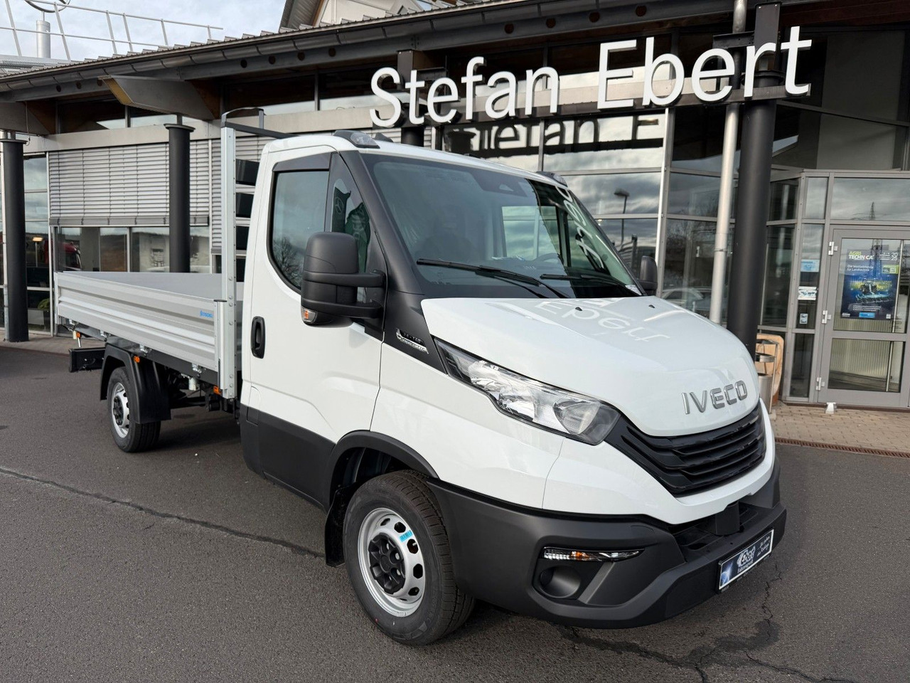 Iveco Daily 35S14 A8*R3.450mm*Automatik*Kamera*2Sitze* - Furgoneta basculante: foto 1 Iveco Daily 35S14 A8*R3.450mm*Automatik*Kamera*2Sitze* - Furgoneta basculante: foto 1