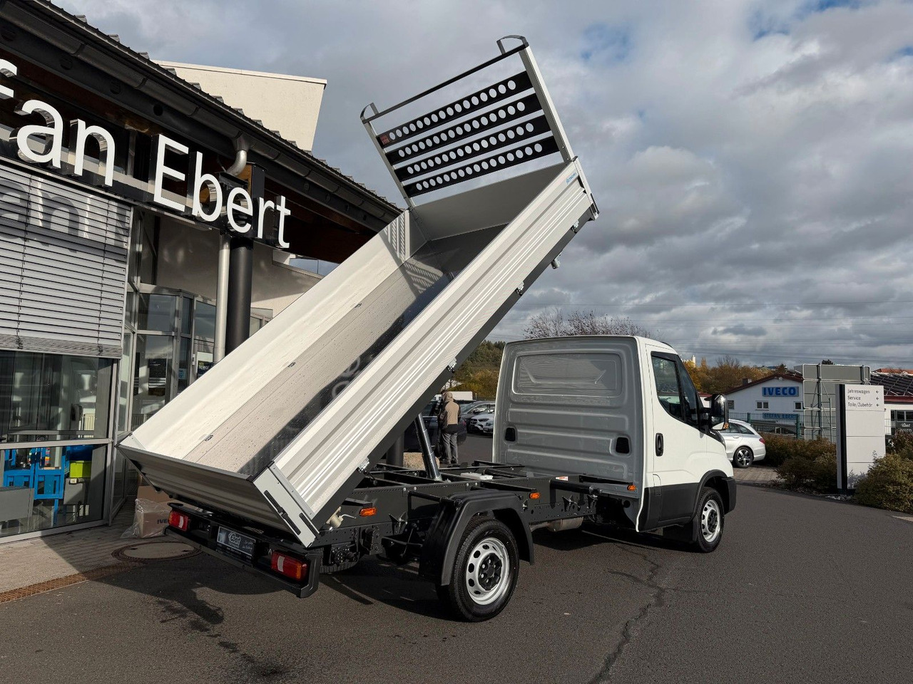 Furgoneta basculante Iveco Daily 35S14 A8*R3.450mm*Automatik*Kamera*3Sitze*: foto 7 Furgoneta basculante Iveco Daily 35S14 A8*R3.450mm*Automatik*Kamera*3Sitze*: foto 7